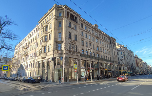 Продам многокомнатную квартиру, Большой П.С. пр-кт, 70-72, Санкт-Петербург г