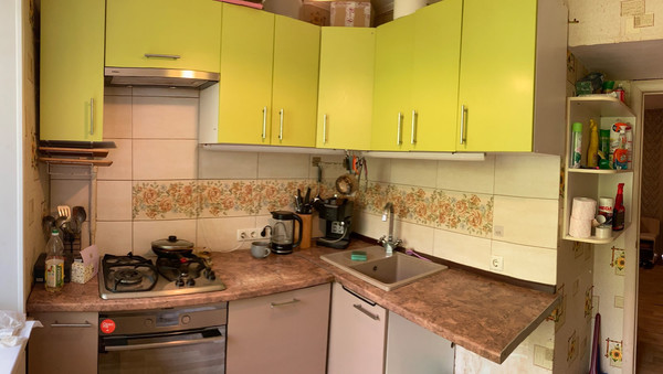 Продам трехкомнатную (3-комн.) квартиру, Дачная ул, 14, Ростов-на-Дону г
