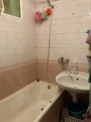 Продам трехкомнатную (3-комн.) квартиру, Дачная ул, 14, Ростов-на-Дону г