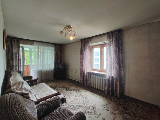 Продам двухкомнатную (2-комн.) квартиру, Островского ул, 18, Рязань г