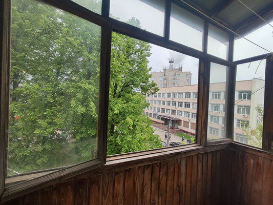 Продам двухкомнатную (2-комн.) квартиру, Островского ул, 18, Рязань г