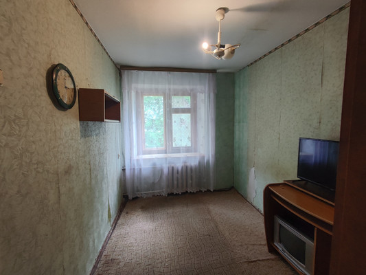 Продам двухкомнатную (2-комн.) квартиру, Островского ул, 18, Рязань г