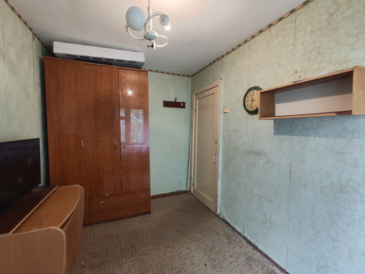 Продам двухкомнатную (2-комн.) квартиру, Островского ул, 18, Рязань г