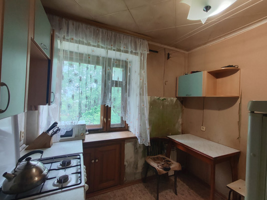 Продам двухкомнатную (2-комн.) квартиру, Островского ул, 18, Рязань г