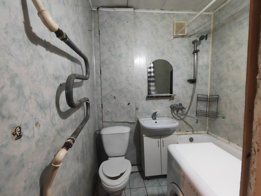 Продам двухкомнатную (2-комн.) квартиру, Островского ул, 18, Рязань г