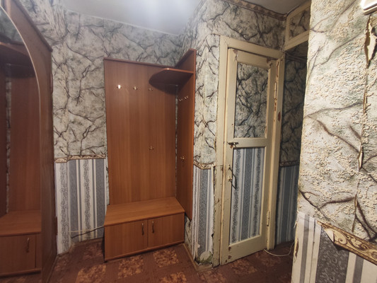 Продам двухкомнатную (2-комн.) квартиру, Островского ул, 18, Рязань г