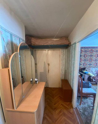 Продам трехкомнатную (3-комн.) квартиру, Кирова ул, 49, Каменск-Уральский г