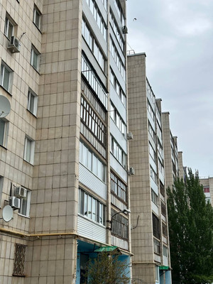 Продам трехкомнатную (3-комн.) квартиру, 34-й мкр, 8а, Октябрьский г