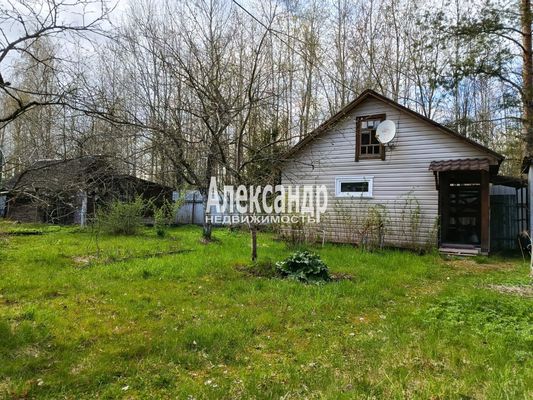 Продам дом в поселке Красногвардеец, 86, Лейпясуо п, 105 км от города