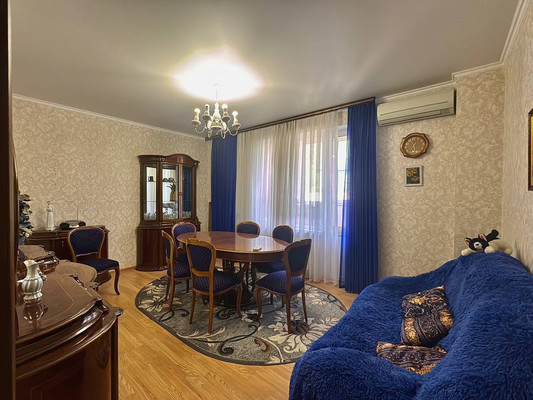 Продам двухкомнатную (2-комн.) квартиру, Речная ул, 6, Туапсе г