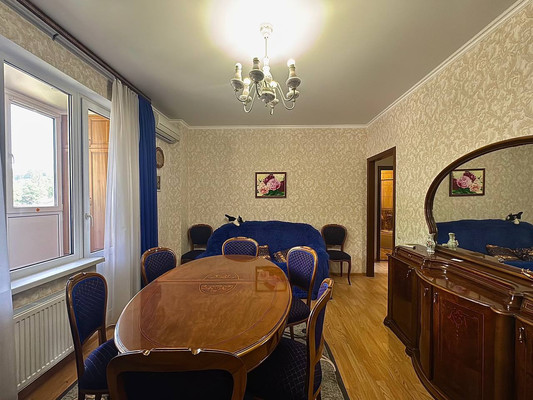 Продам двухкомнатную (2-комн.) квартиру, Речная ул, 6, Туапсе г