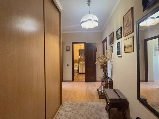 Продам двухкомнатную (2-комн.) квартиру, Речная ул, 6, Туапсе г