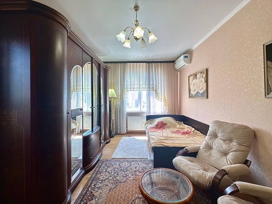 Продам двухкомнатную (2-комн.) квартиру, Речная ул, 6, Туапсе г