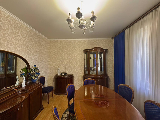 Продам двухкомнатную (2-комн.) квартиру, Речная ул, 6, Туапсе г