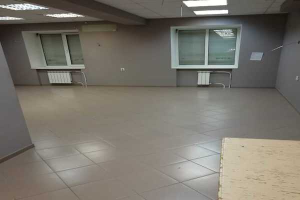 Сдам торговое помещение 224,6 м2, Исетская ул, 37, Каменск-Уральский г