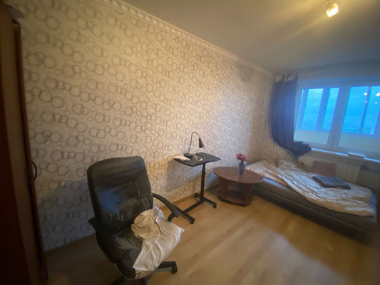 Продам двухкомнатную (2-комн.) квартиру, Мичуринский пр-кт, 13к2, Москва г
