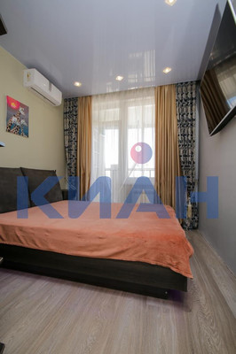 Продам однокомнатную (1-комн.) квартиру, Борисова ул, 38, Красноярск г