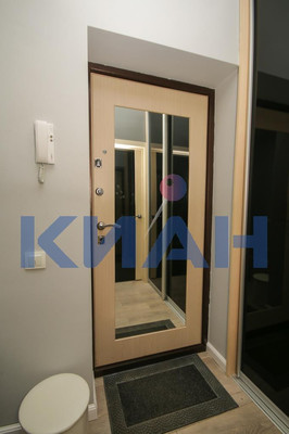Продам однокомнатную (1-комн.) квартиру, Борисова ул, 38, Красноярск г