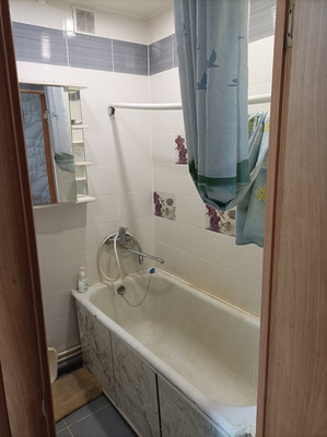 Продам трехкомнатную (3-комн.) квартиру, Юбилейная ул, 2, Воткинск г
