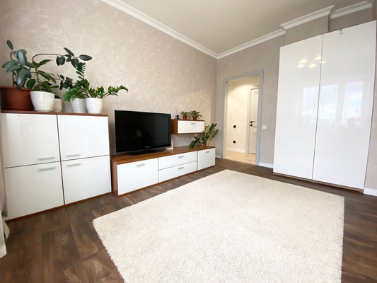 Продам трехкомнатную (3-комн.) квартиру, Альберта Камалеева пр-кт, 16, Казань г