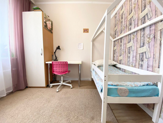 Продам трехкомнатную (3-комн.) квартиру, Альберта Камалеева пр-кт, 16, Казань г