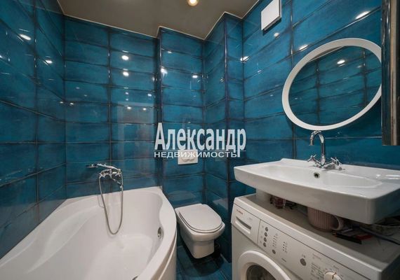 Продам однокомнатную (1-комн.) квартиру, Новая ул, 17к2, Мурино п