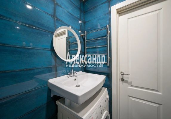 Продам однокомнатную (1-комн.) квартиру, Новая ул, 17к2, Мурино п