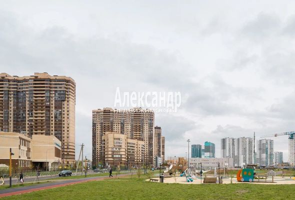 Продам однокомнатную (1-комн.) квартиру, Новая ул, 17к2, Мурино п