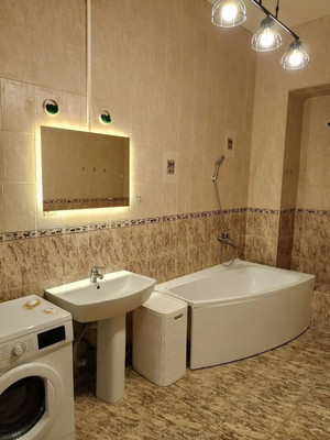 Продам трехкомнатную (3-комн.) квартиру, Волкова ул, 33, Ростов-на-Дону г