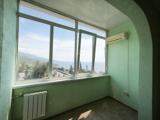 Продам двухкомнатную (2-комн.) квартиру, Северная ул, 22, Форос пгт