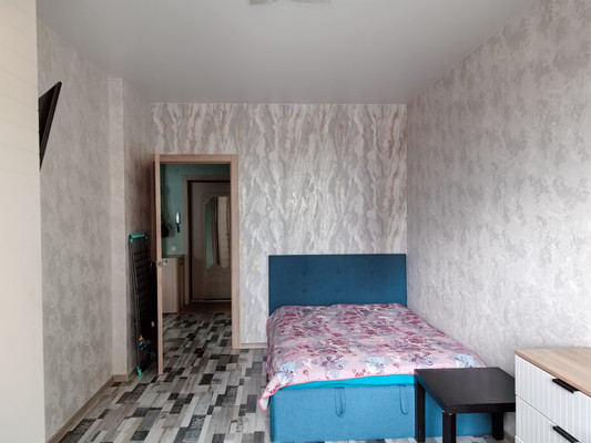 Продам трехкомнатную (3-комн.) квартиру, Молодежная ул, 28А, Речицы с