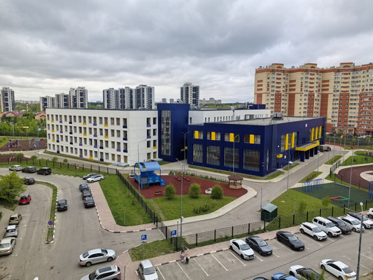 Продам трехкомнатную (3-комн.) квартиру, Молодежная ул, 28А, Речицы с