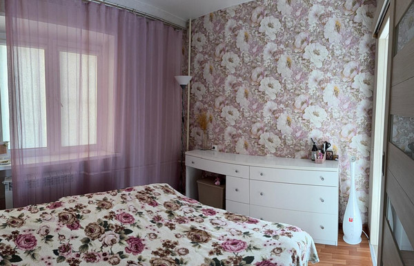 Продам трехкомнатную (3-комн.) квартиру, Коммунистический пр-кт, 23/2, Ростов-на-Дону г