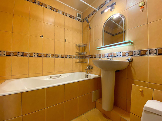 Продам двухкомнатную (2-комн.) квартиру, Сельмаш пр-кт, 18, Ростов-на-Дону г