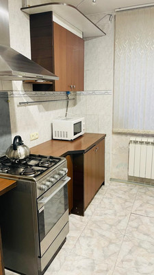 Продам трехкомнатную (3-комн.) квартиру, им. Матэ Залки ул, 7ж, Симферополь г