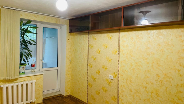 Продам трехкомнатную (3-комн.) квартиру, им. Матэ Залки ул, 7ж, Симферополь г