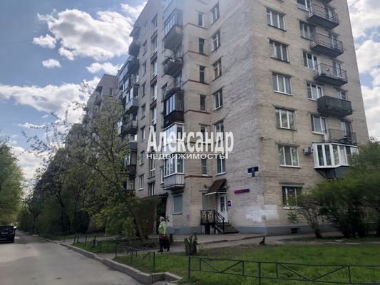 Продам трехкомнатную (3-комн.) квартиру, Турку ул, 7, Санкт-Петербург г