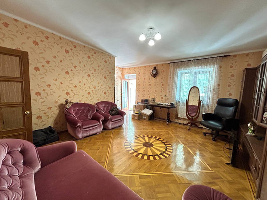 Продам многокомнатную квартиру, Генерала Захарова ул, 9, Симферополь г