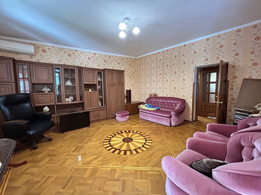 Продам многокомнатную квартиру, Генерала Захарова ул, 9, Симферополь г