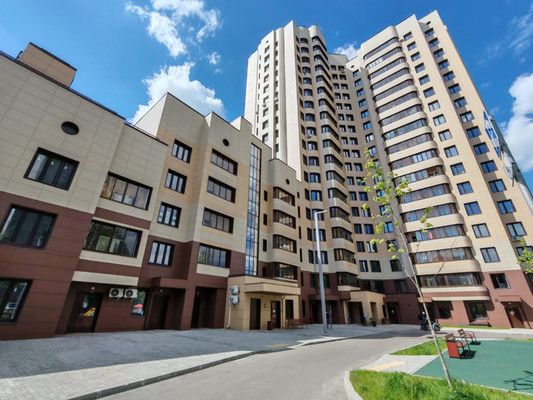 Продам трехкомнатную (3-комн.) квартиру, Малыгина ул, 12а, Москва г