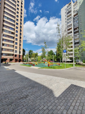 Продам трехкомнатную (3-комн.) квартиру, Малыгина ул, 12а, Москва г