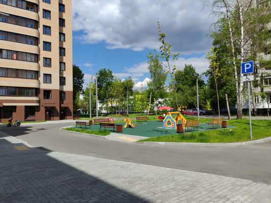 Продам трехкомнатную (3-комн.) квартиру, Малыгина ул, 12а, Москва г