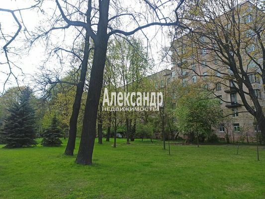 Продам трехкомнатную (3-комн.) квартиру, Ушаковская наб, д. 9 корп. 1, Санкт-Петербург г