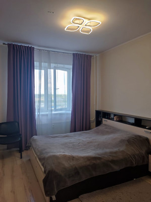 Продам трехкомнатную (3-комн.) квартиру, Крымская (Мирный мкр.) ул, 12к11, Мирный п