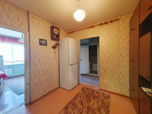 Продам трехкомнатную (3-комн.) квартиру, Звездная ул, 13к2, Липецк г