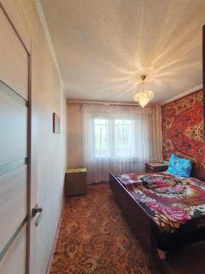 Продам трехкомнатную (3-комн.) квартиру, Звездная ул, 13к2, Липецк г