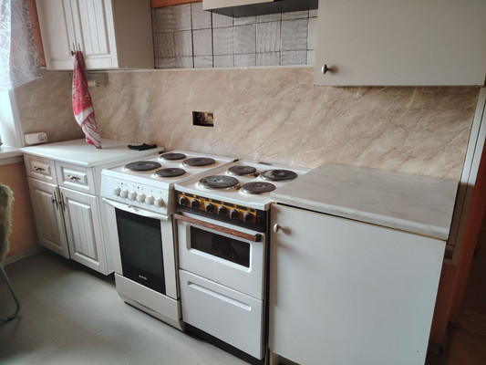 Сдам комнату в 6-комн. квартире, Есенина ул, 30, Санкт-Петербург г