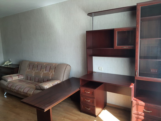 Продам двухкомнатную (2-комн.) квартиру, Карпинского ул, 14, Санкт-Петербург г