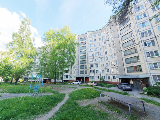 Продам двухкомнатную (2-комн.) квартиру, Звездная ул, 13к2, Липецк г