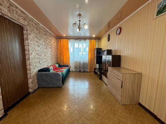 Продам двухкомнатную (2-комн.) квартиру, Партизанская ул, 15к1, Комсомольск-на-Амуре г